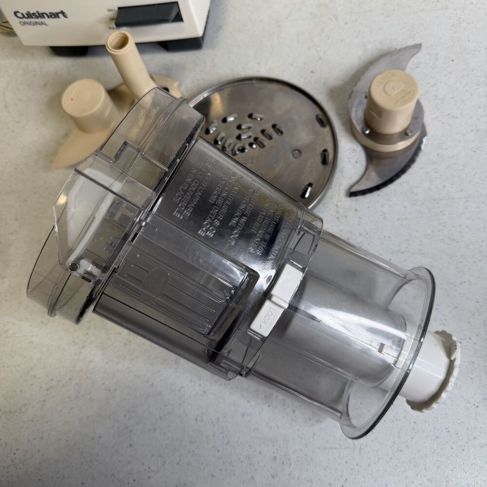 Cuisinart Original DLC-10 C TX Food Processor - Picture 7 of 10